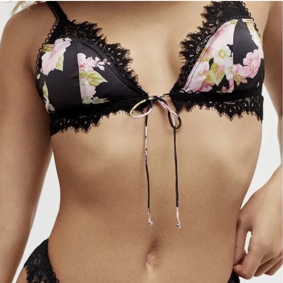 FOR LOVE & LEMONS BRALETTE - Picture 2 of 5